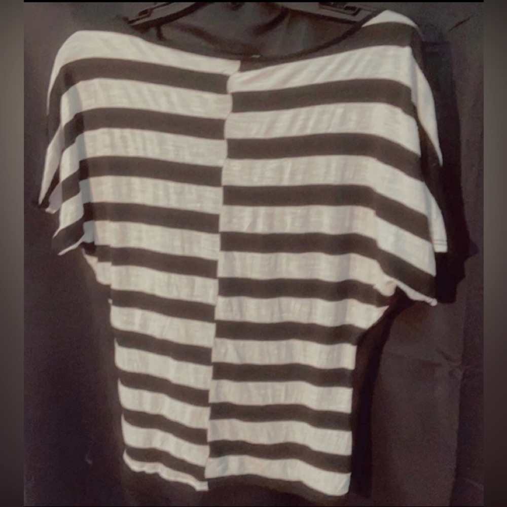 Drape Blouse - Picture 2 of 2